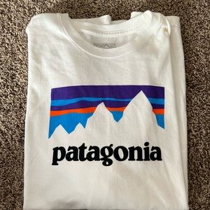 Patagonia Mens Small White Long Sleeve T-Shirt